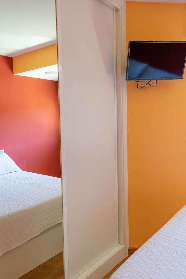 Casa Iglesias 2 2 Habitaciones 몬포르테데레모스 외부 사진